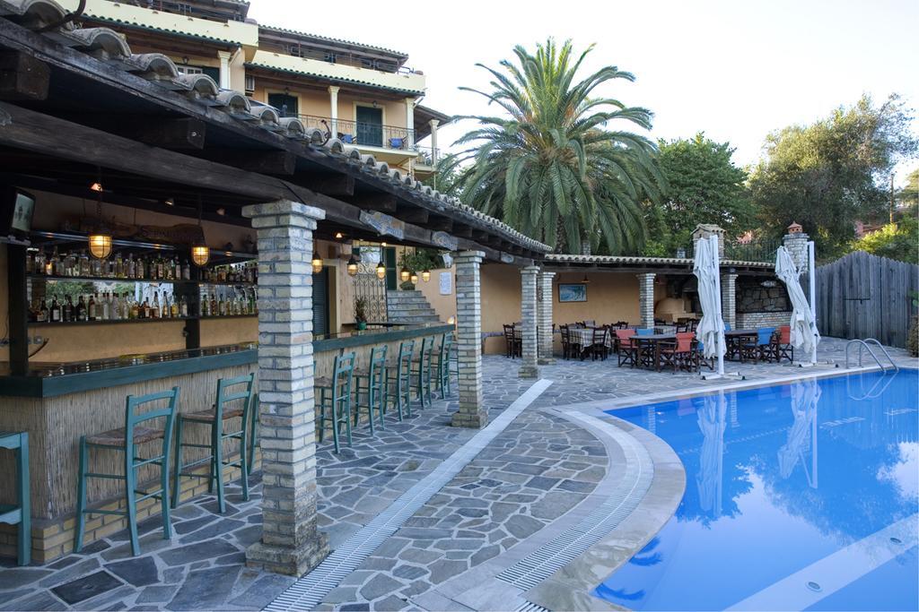Yannis & Suites Hotel 3*